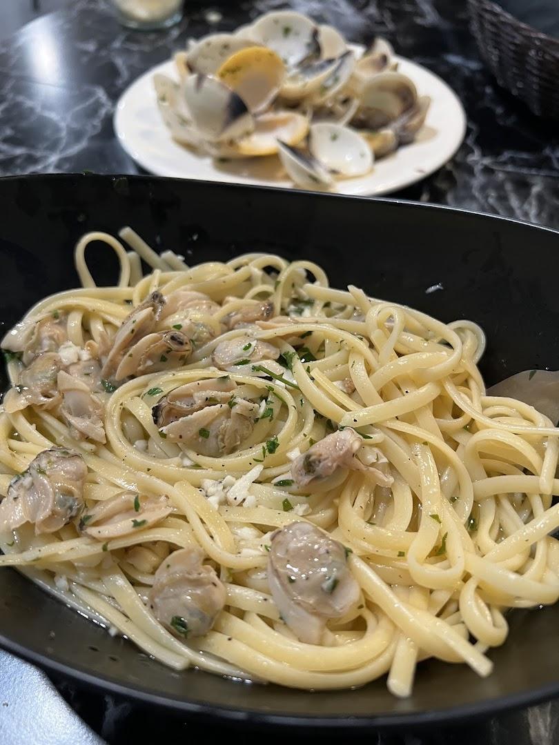 Val'NTino's Italian Restaurant